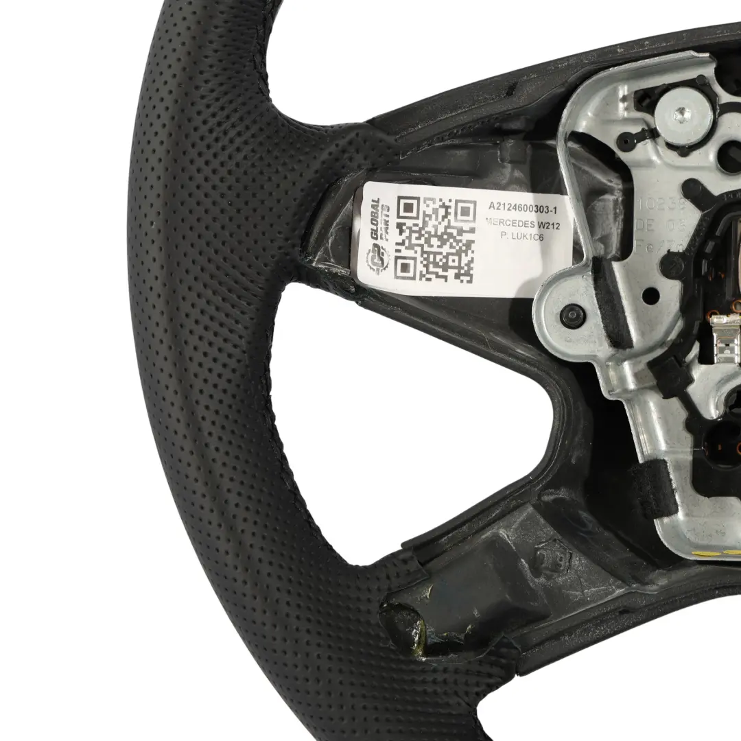  Volant de direction Mercedes W212 NOUVEAU Cuir noir avec fil noir - SKU A2124600303-1 - Numéro de pièce A2124600303