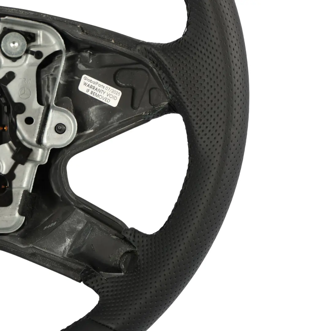 Volant de direction Mercedes W212 NOUVEAU Cuir noir avec fil noir pour à propos du numéro de pièce A2124600303 Volant de direction Mercedes W212 NOUVEAU Cuir noir avec fil noir - SKU A2124600303-1 - Numéro de pièce A2124600303