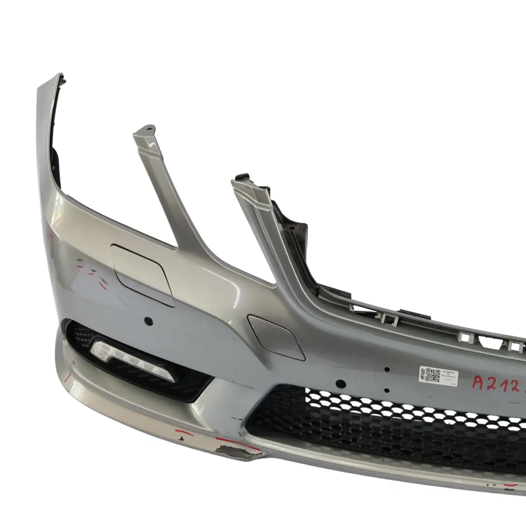 Przedni Zderzak AMG Palladium Silver Srebrny Metalik - 792 do Mercedes W212 o numerze A2128802340 Mercedes W212 Przedni Zderzak AMG Palladium Silver Srebrny Metalik - 792 - SKU A2128802340-PAL - Numer Części A2128802340