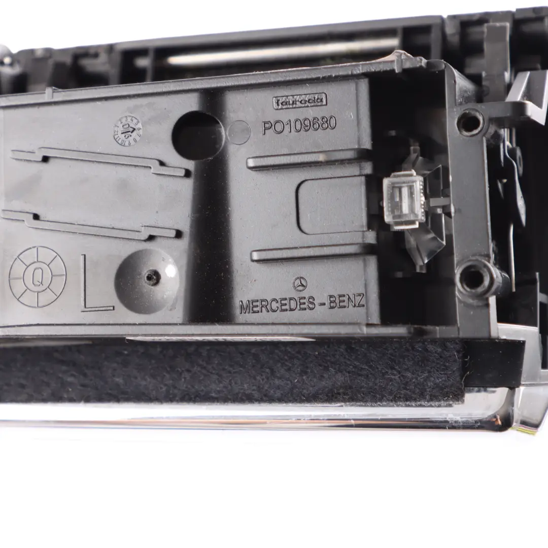 Hintere Tür Karte Aschenbecher Trim Abdeckung Links Leder Beige für Mercedes W221 mit Teilenummer A2218100130 Mercedes W221 Hintere Tür Karte Aschenbecher Trim Abdeckung Links Leder Beige - SKU A2218100130-2 - Teilenummer A2218100130