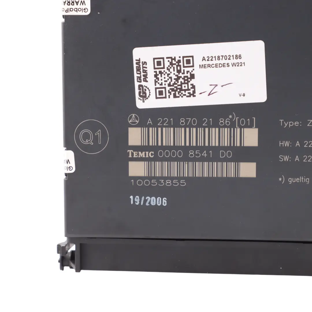 Heating Control Module Unit SSG to Mercedes W221 Rear Seat with Part number A2218702186 Mercedes W221 Rear Seat Heating Control Module Unit SSG - SKU A2218702186 - Part number A2218702186
