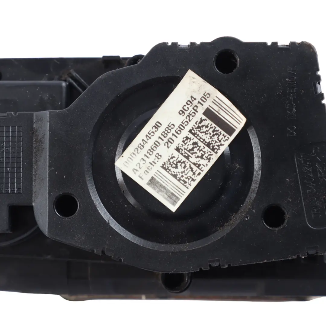 Front Seat Belt Buckle Black Right O/S to Mercedes R231 with Part number A2318601885 Mercedes R231 Front Seat Belt Buckle Black Right O/S - SKU A2318601885 - Part number A2318601885