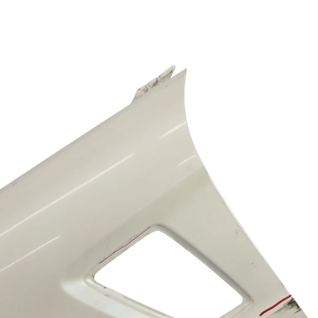 Parafango Alare Anteriore Sinistro AMG Laterale Diamond White 799 per Mercedes R231 con numero di parte A2318800107 Mercedes R231 Parafango Alare Anteriore Sinistro AMG Laterale Diamond White 799 - SKU A2318800107-DWM - Numero di parte A2318800107