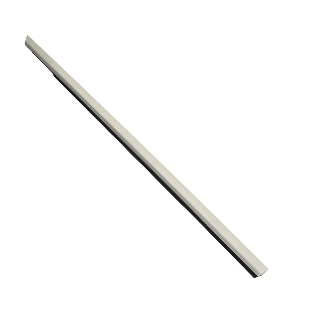 Mercedes A238 Cabriolet Joint De Porte Moulure Avant Côté Droit - SKU A2387202407 - Numéro de pièce A2387202407