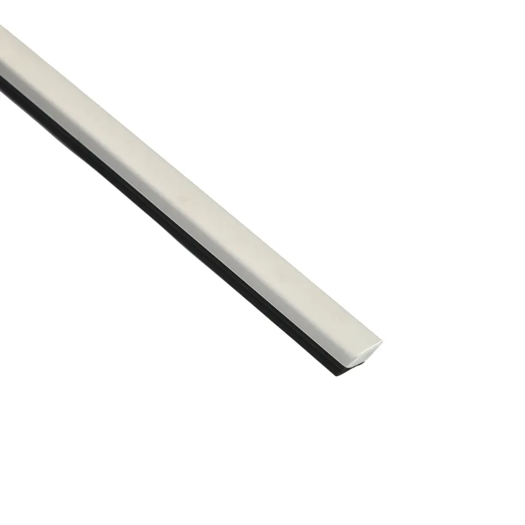 Mercedes A238 Cabriolet Joint De Porte Moulure Avant Côté Droit - SKU A2387202407 - Numéro de pièce A2387202407