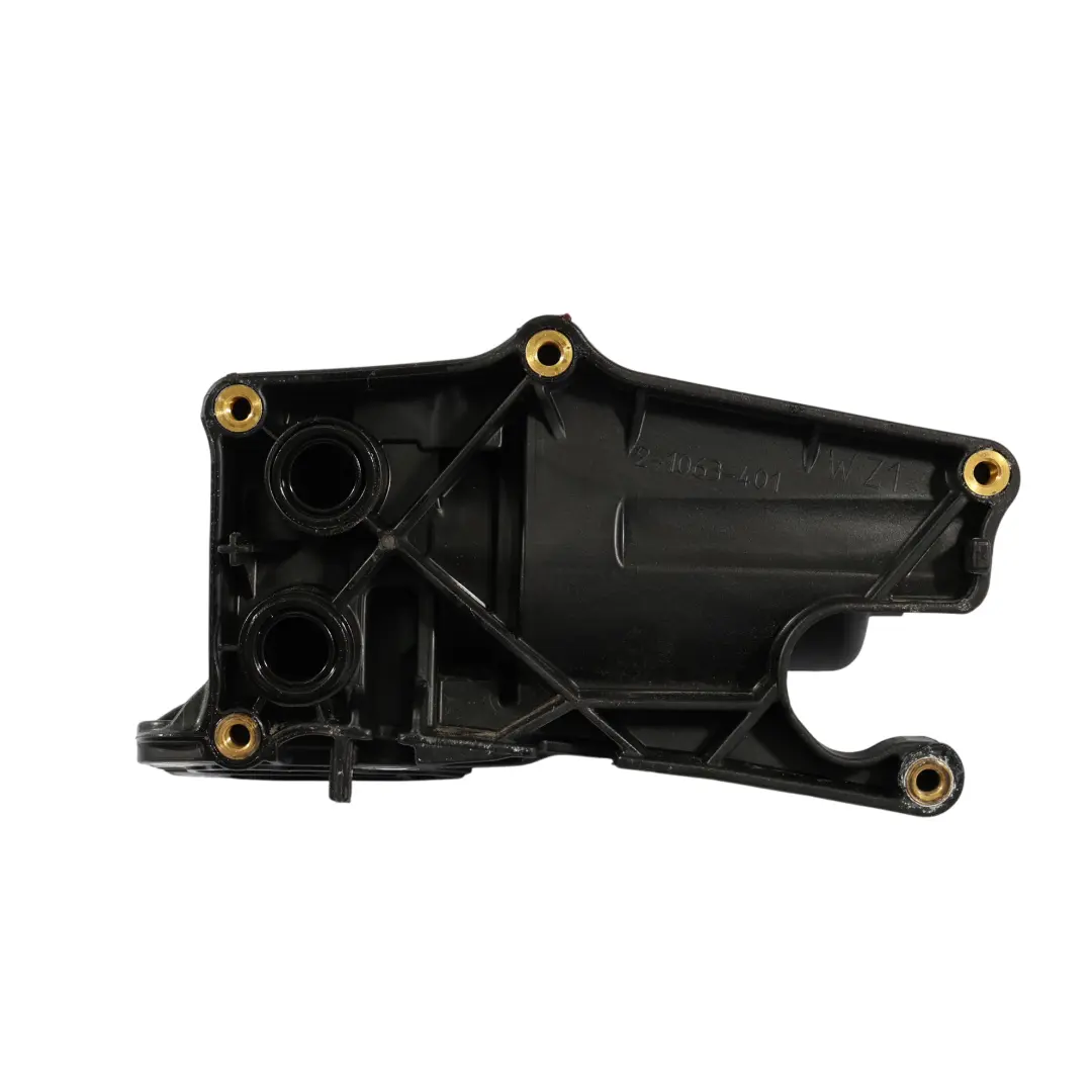 724.001 Scambiatore Radiatore Olio Cambio Automatico per Mercedes W176 con numero di parte A2465010501 Mercedes W176 724.001 Scambiatore Radiatore Olio Cambio Automatico - SKU A2465010501-2 - Numero di parte A2465010501