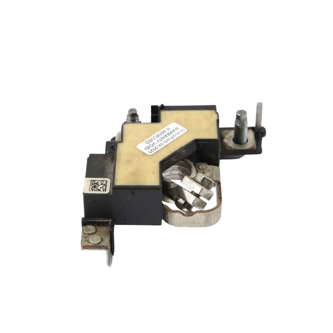 Mercedes W176 W246 Batterieabzweigblock Batterie Pluspol - SKU A2469068601-1 - Teilenummer A2469068601