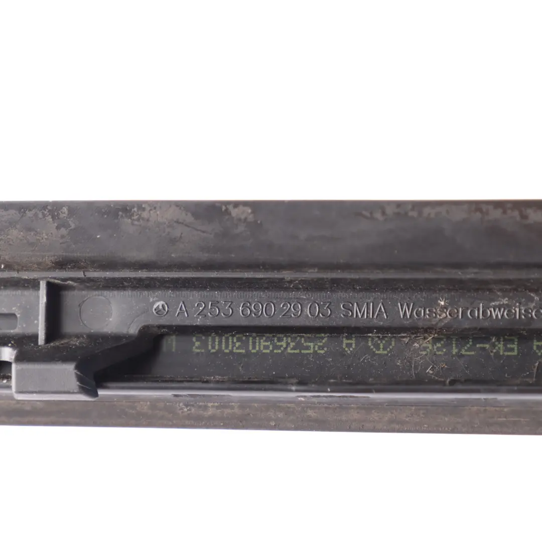 Mercedes GLC X253 Dichtung Wasserabweiser Leiste Vorne Links - SKU A2536902903 - Teilenummer A2536902903