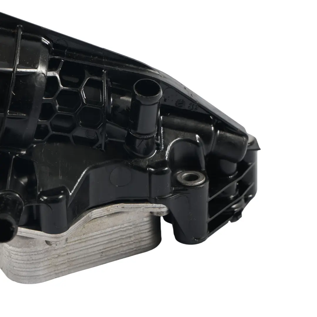 Mercedes W176 W246 C117 Ölkühlerfilter Sockel M270 Benzin - SKU A2701800500 - Teilenummer A2701800500