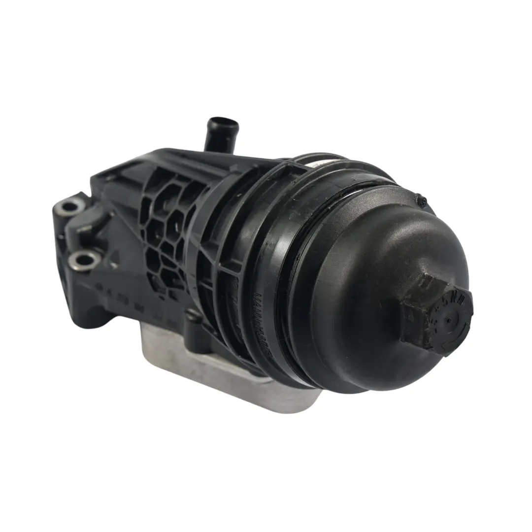 Ölkühlerfilter Sockel M270 Benzin für Mercedes W176 W246 C117 mit Teilenummer A2701800500 Mercedes W176 W246 C117 Ölkühlerfilter Sockel M270 Benzin - SKU A2701800500 - Teilenummer A2701800500