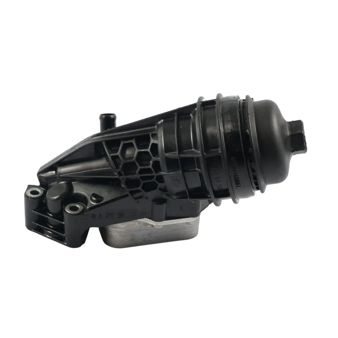 Mercedes W176 W246 C117 Ölkühlerfilter Sockel M270 Benzin - SKU A2701800500 - Teilenummer A2701800500