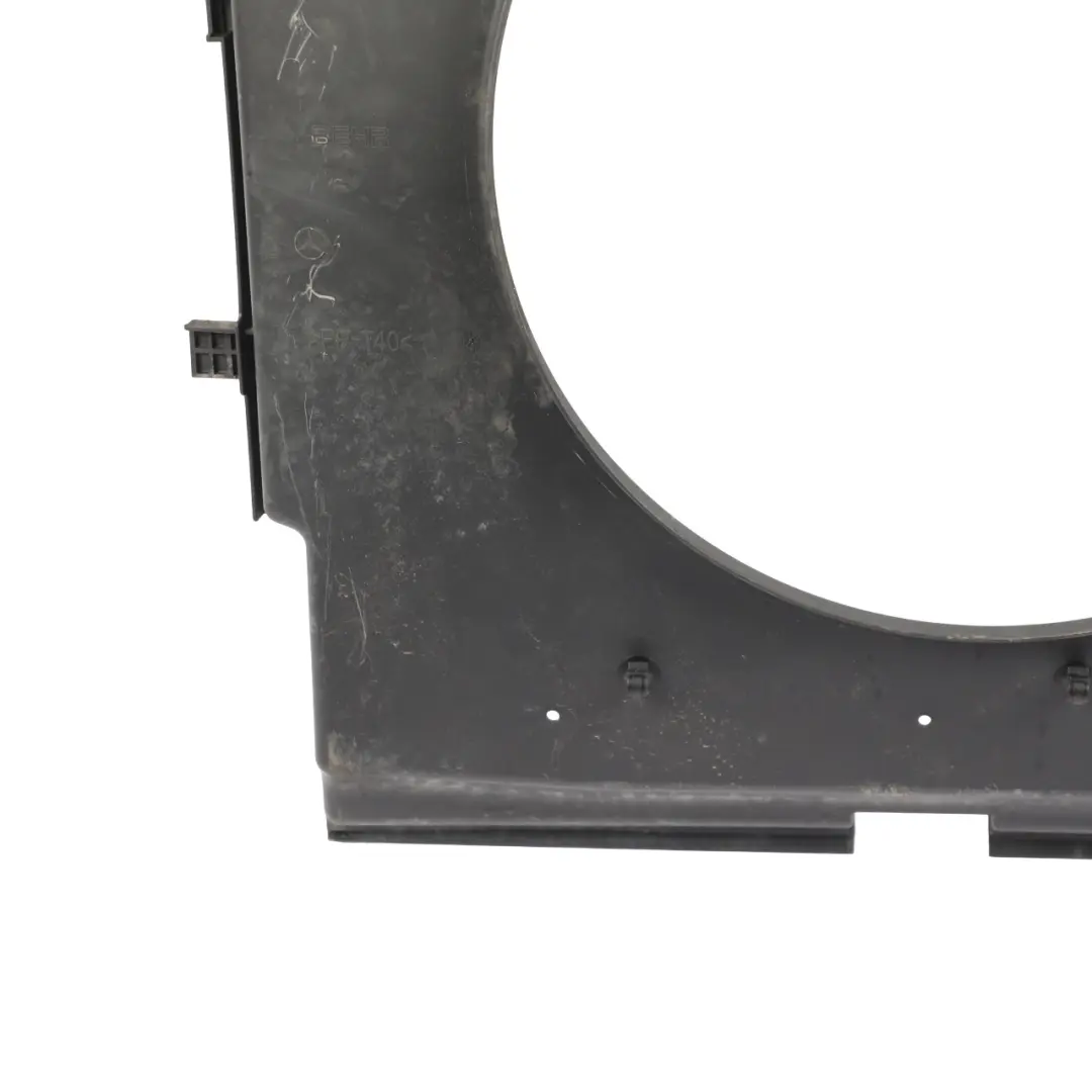 Cooling Radiator Fan Shroud Cover Frame 120 CDI to Mercedes Vito W639 with Part number A6395050855 Mercedes Vito W639 Cooling Radiator Fan Shroud Cover Frame 120 CDI - SKU A6395050855 - Part number A6395050855