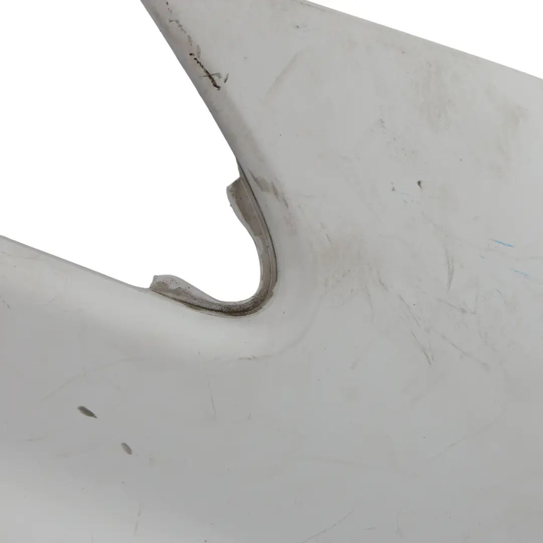 Panel de ala Delantero Derecho Arctic White Blanco - 9147 para Mercedes Vito W639 con número de pieza A6396305207 Mercedes Vito W639 Panel de ala Delantero Derecho Arctic White Blanco - 9147 - SKU A6396305207-ARW - Número de pieza A6396305207