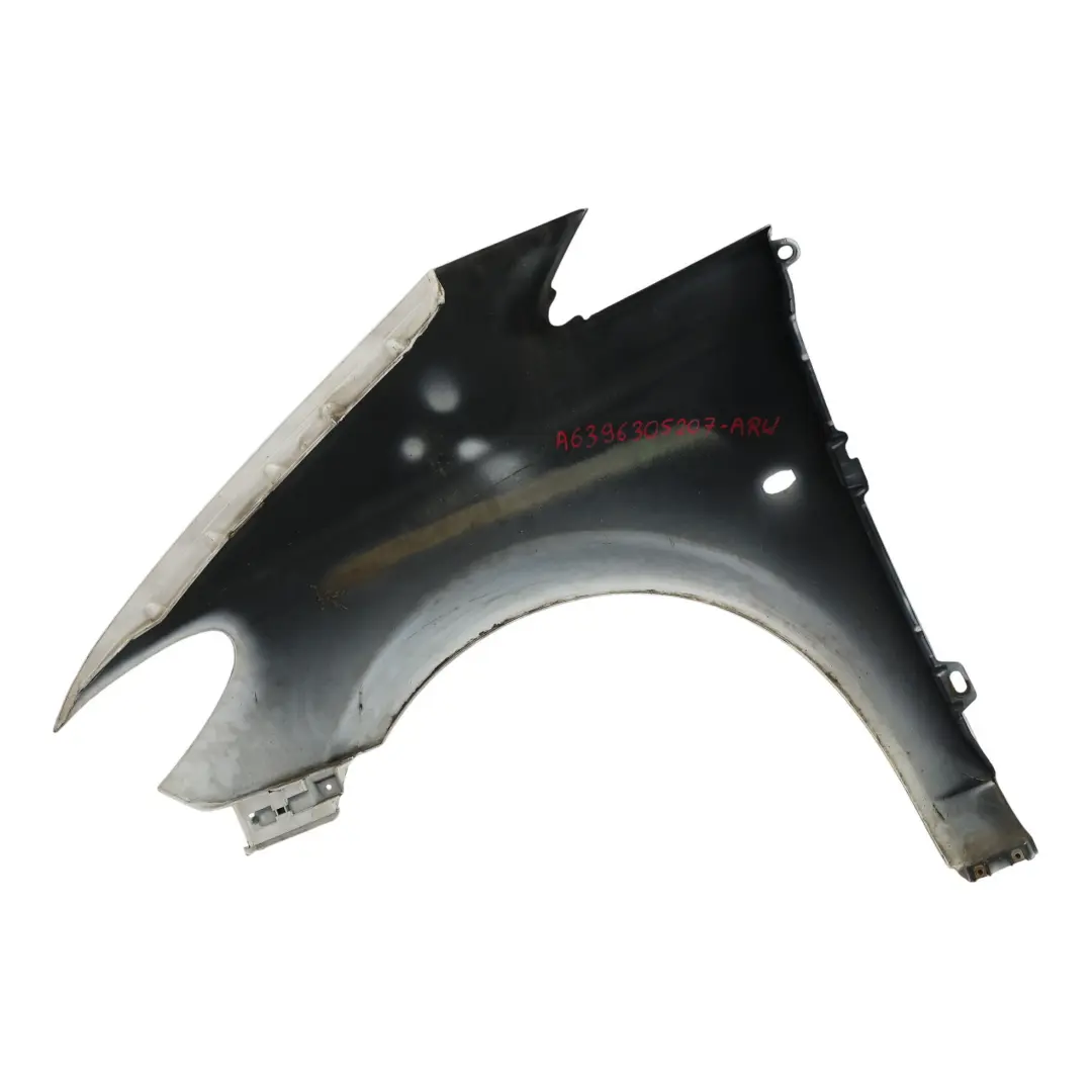 Parafango Alare Anteriore Destro Arctic White Bianco - 9147 per Mercedes Vito W639 con numero di parte A6396305207 Mercedes Vito W639 Parafango Alare Anteriore Destro Arctic White Bianco - 9147 - SKU A6396305207-ARW - Numero di parte A6396305207