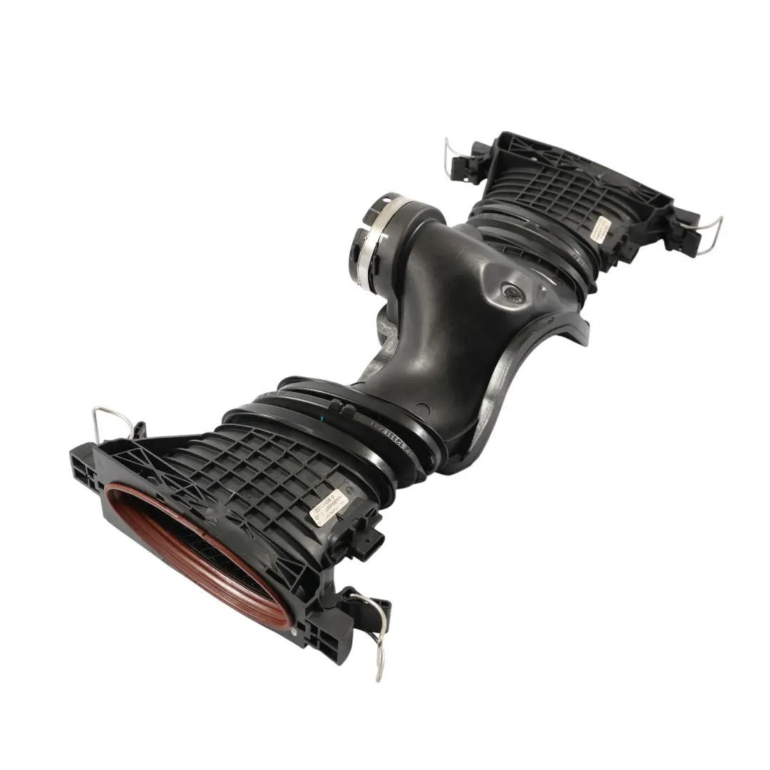 OM642 Rura Turbosprężarki Przepływomierz Powietrza do Mercedes W212 W221 o numerze A6420901642 Mercedes W212 W221 OM642 Rura Turbosprężarki Przepływomierz Powietrza - SKU A6420901642-5 - Numer Części A6420901642