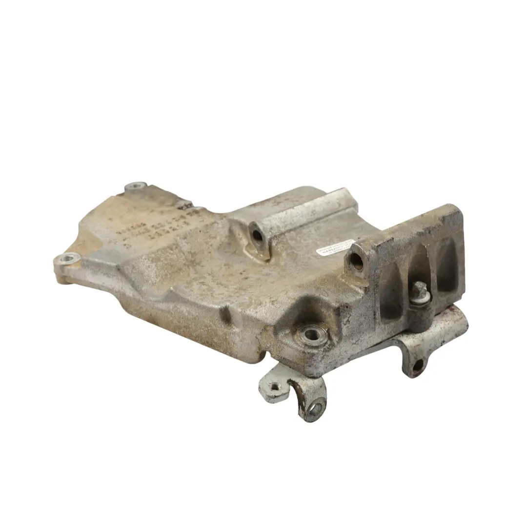 Supporto Compressore Aria Condizionata OM646 Diesel per Mercedes W906 con numero di parte A6462340539 Mercedes W906 Supporto Compressore Aria Condizionata OM646 Diesel - SKU A6462340539 - Numero di parte A6462340539