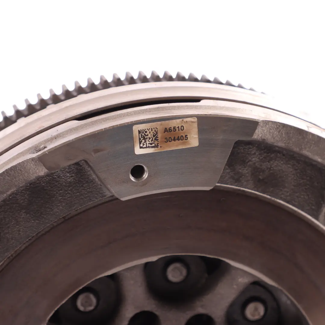 Clutch Kit Flywheel Clutch Plate DMF Diesel OM651 to Mercedes W204 A207 W212 with Part number A6510304405 Mercedes W204 A207 W212 Clutch Kit Flywheel Clutch Plate DMF Diesel OM651 - SKU A6510304405-1 - Part number A6510304405