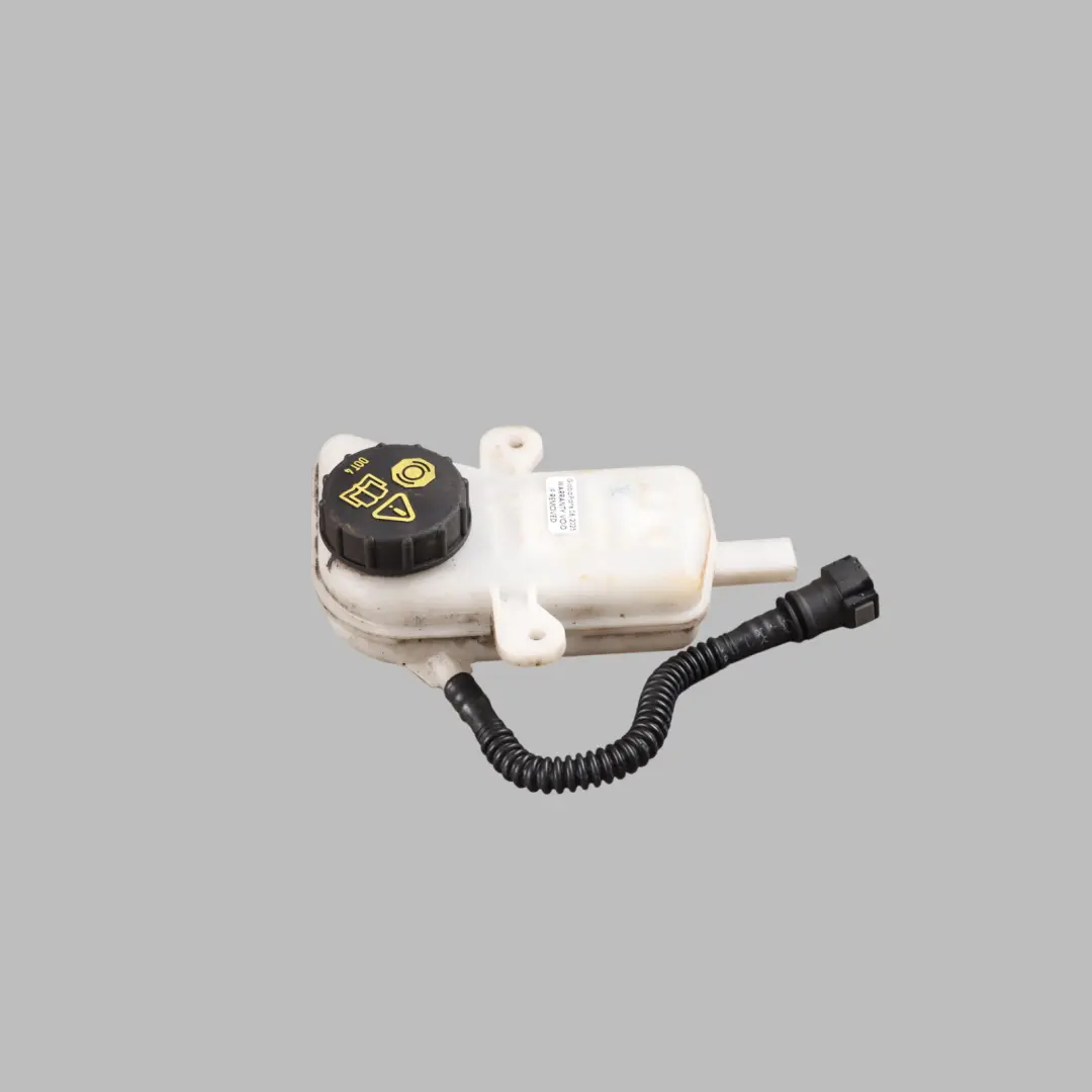 Mk8 Brake Fluid Reservoir Tank 2.0 Diesel GK21-2K478-BA to Ford Transit Custom with Part number GK212K478BA Ford Transit Custom Mk8 Brake Fluid Reservoir Tank 2.0 Diesel GK21-2K478-BA - SKU GK212K478BA - Part number GK212K478BA