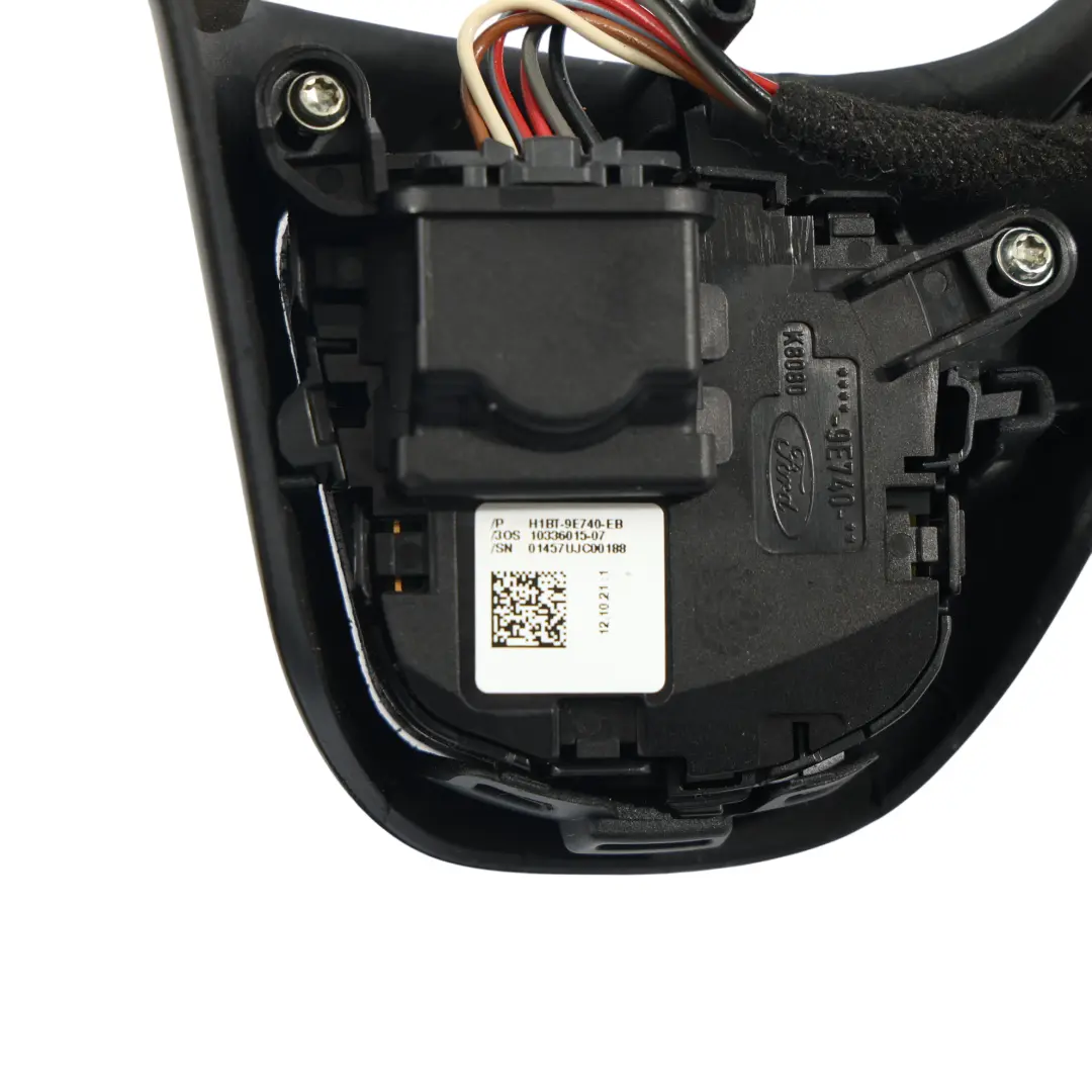Interruttori Del Volante Pulsante Multifunzione Rivestimento Trim per Ford Fiesta 7 con numero di parte H1BT-14K147-BB Ford Fiesta 7 Interruttori Del Volante Pulsante Multifunzione Rivestimento Trim - SKU H1BT-14K147-BB - Numero di parte H1BT-14K147-BB