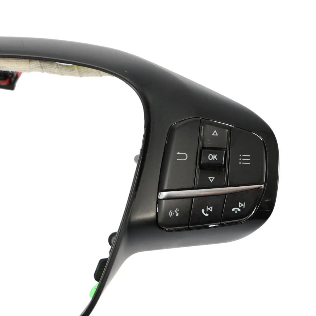 Lenkrad Schalter Multifunktions Taste Abdeckung für Ford Fiesta Mk7 mit Teilenummer H1BT-9E740-AB Ford Fiesta Mk7 Lenkrad Schalter Multifunktions Taste Abdeckung - SKU H1BT-9E740-AB - Teilenummer H1BT-9E740-AB