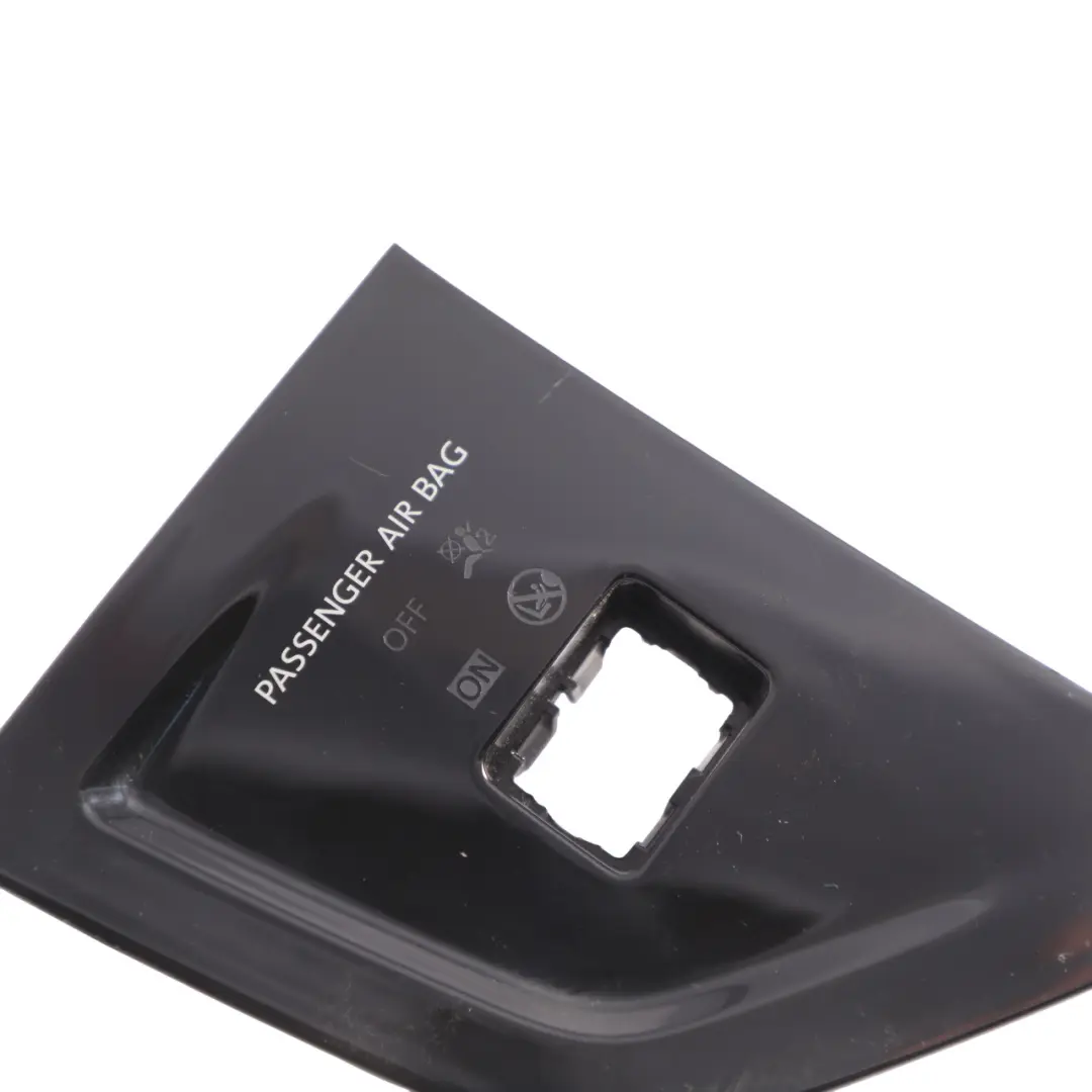 Mk6 AW Passenger Air Module Switch Surround Trim to Volkswagen Polo with Part number 2G2919234A Volkswagen Polo Mk6 AW Passenger Air Module Switch Surround Trim - SKU RHD-2G2919234A - Part number 2G2919234A