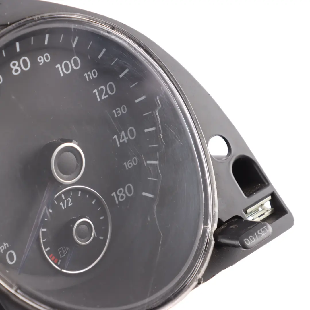 Instrument Cluster Speedometer Diesel Automatic to Volkswagen Passat B7 with Part number 3C8920981K Volkswagen Passat B7 Instrument Cluster Speedometer Diesel Automatic - SKU RHD-3C8920981K - Part number 3C8920981K