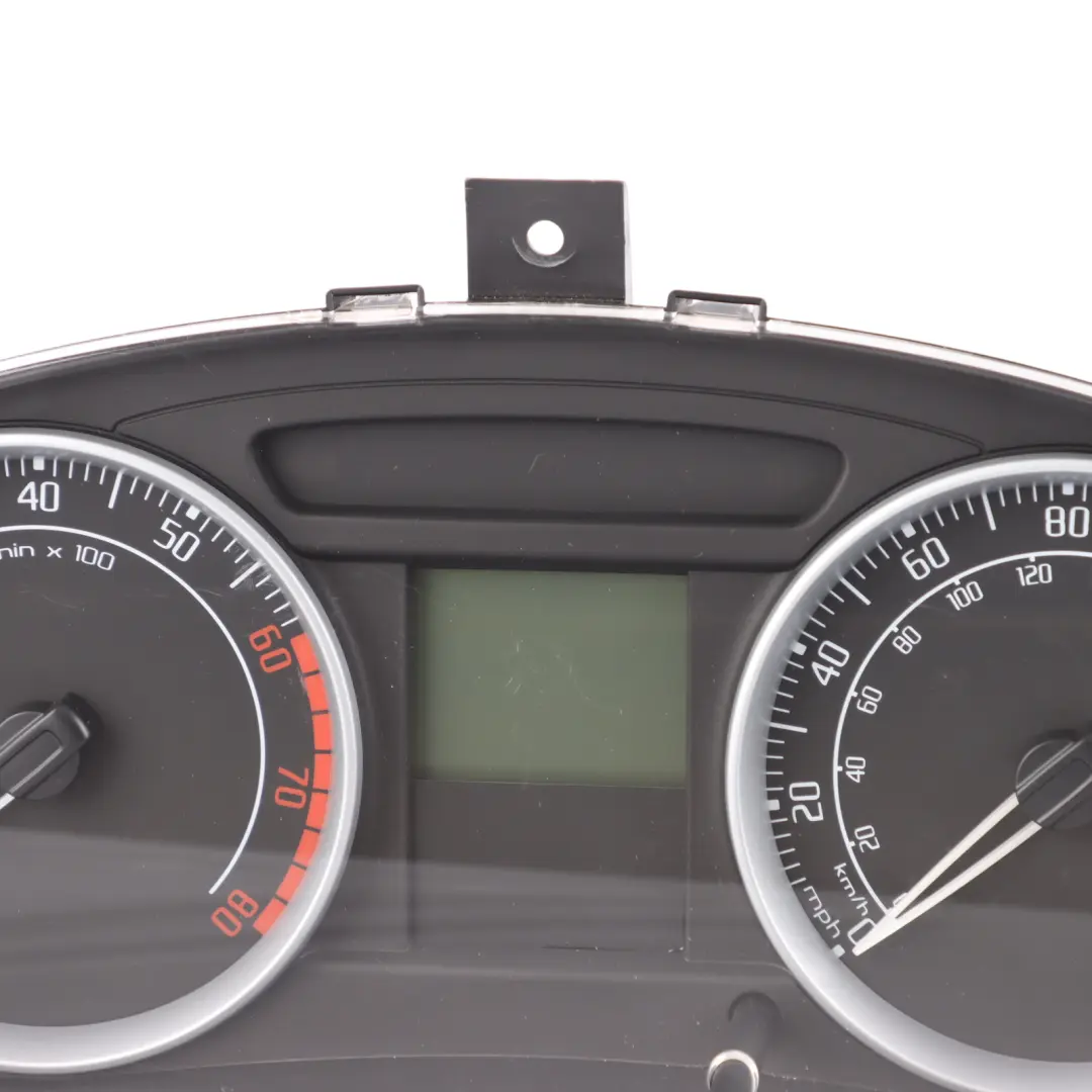 Mk2 5J Instrument Cluster Speedometer 1.2 MPI Manual to Skoda Fabia with Part number 5J0920911B Skoda Fabia Mk2 5J Instrument Cluster Speedometer 1.2 MPI Manual - SKU RHD-5J0920911B - Part number 5J0920911B