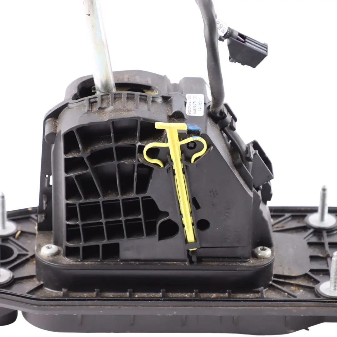 Mk3 Gear Selector Gearshift Linkage Automatic Gearbox to VW Scirocco with Part number 5K2713025BN VW Scirocco Mk3 Gear Selector Gearshift Linkage Automatic Gearbox - SKU RHD-5K2713025BN - Part number 5K2713025BN