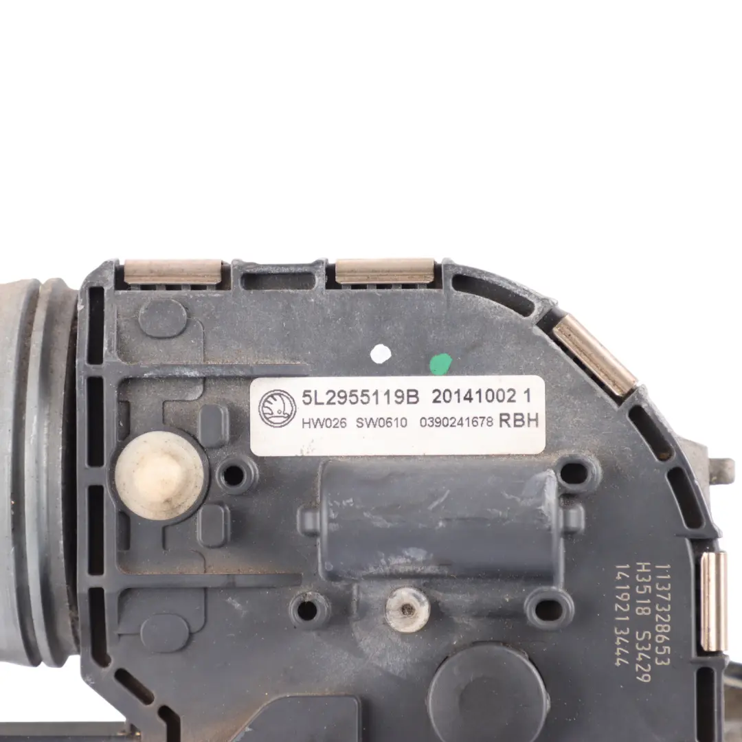 Windscreen Wiper Windshield Cleaning Motor Drive Unit 5L2955119B to Skoda Yeti 5L with Part number 5L2955023A Skoda Yeti 5L Windscreen Wiper Windshield Cleaning Motor Drive Unit 5L2955119B - SKU RHD-5L2955023A - Part number 5L2955023A