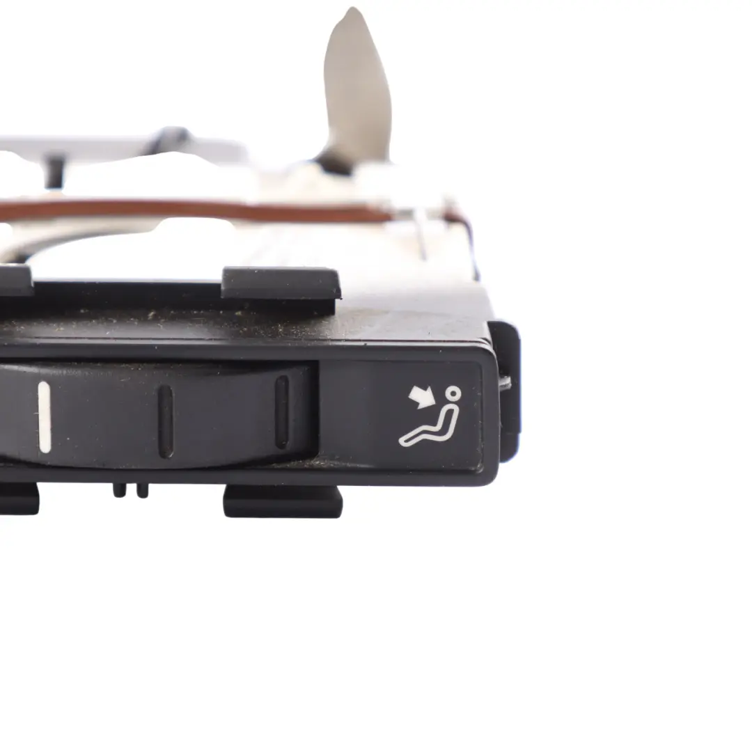 7L Dashboard Air Vent Adjusting Wheel Left N/S 7L6819766 to Volkswagen Touareg with Part number 7L6819766J Volkswagen Touareg 7L Dashboard Air Vent Adjusting Wheel Left N/S 7L6819766 - SKU RHD-7L6819766J - Part number 7L6819766J