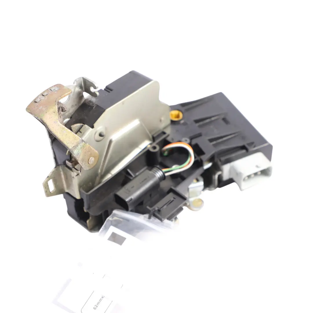 Door Lock With Motor Actuator Front Right O/S to BMW E38 E39 with Part number 8235098 BMW E38 E39 Door Lock With Motor Actuator Front Right O/S - SKU RHD-8235098-1 - Part number 8235098