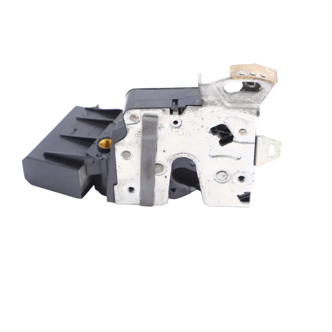 Door Lock With Motor Actuator Front Right O/S to BMW E38 E39 with Part number 8235098 BMW E38 E39 Door Lock With Motor Actuator Front Right O/S - SKU RHD-8235098-1 - Part number 8235098