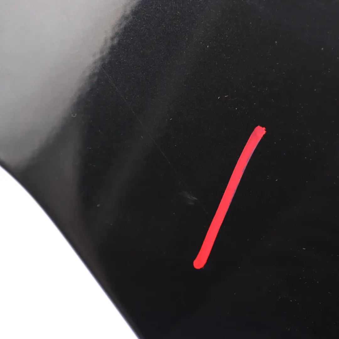 Couverture Hayon Noir Sapphire Noir Saphir - 475 pour BMW X3 E83 à propos du numéro de pièce 0303042 BMW X3 E83 Couverture Hayon Noir Sapphire Noir Saphir - 475 - SKU 0303042-BS - Numéro de pièce 0303042