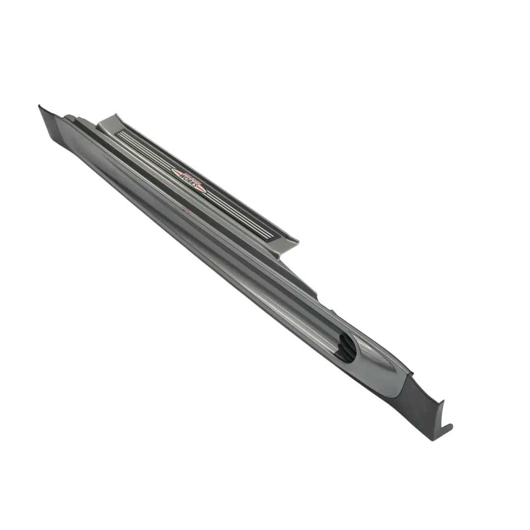 Bas de porte gauche Dark Silver Metallic - 871 pour Mini R56 R57 JCW à propos du numéro de pièce 0404115 Mini R56 R57 JCW Bas de porte gauche Dark Silver Metallic - 871 - SKU 0404115-DS - Numéro de pièce 0404115