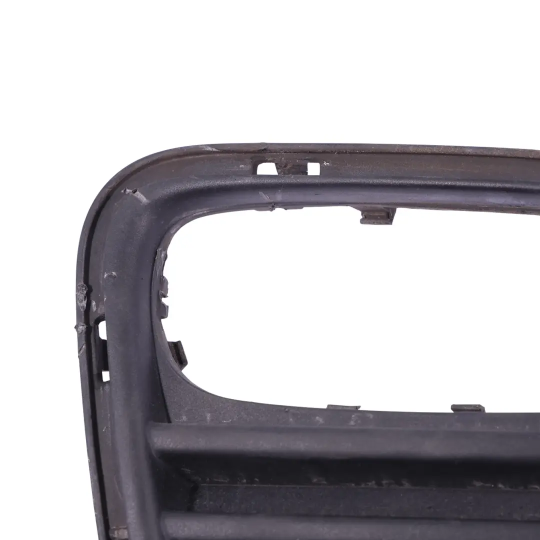 Heckstoßstange Kühler Grill Entlüftung PDC Links für Mini Cooper R56 R57 mit Teilenummer 0413567 Mini Cooper R56 R57 Heckstoßstange Kühler Grill Entlüftung PDC Links - SKU 0413567 - Teilenummer 0413567