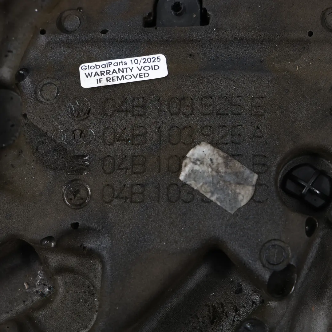Volkswagen VW Polo Mk5 6R Motor Tapa Panel Recorte 1.4 TDI Diesel - SKU 04B103925E - Número de pieza 04B103925E