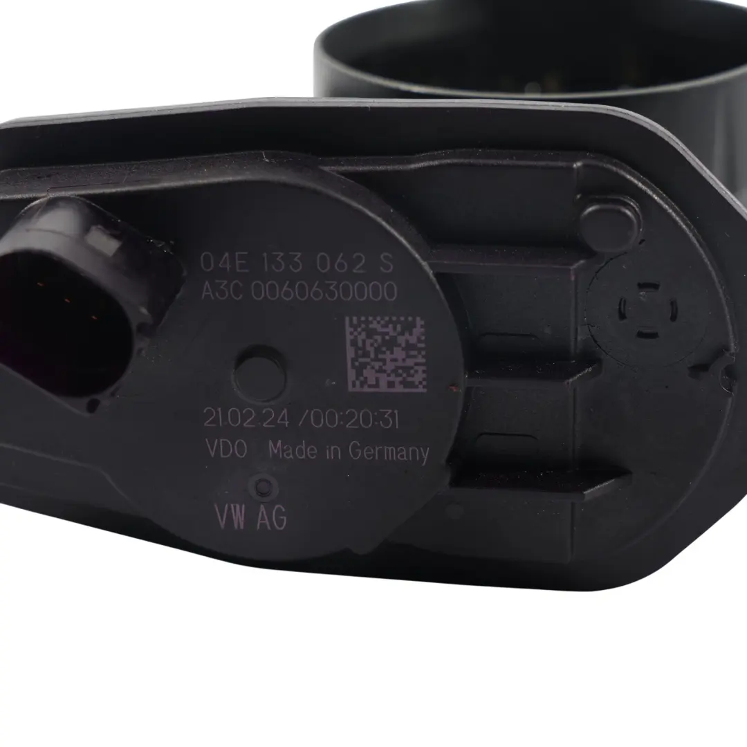 Drossel Klappen Steuer Gerät für Audi Q2 GA Q3 8U 1.5 TFSI mit Teilenummer 04E133062S Audi Q2 GA Q3 8U 1.5 TFSI Drossel Klappen Steuer Gerät - SKU 04E133062S - Teilenummer 04E133062S