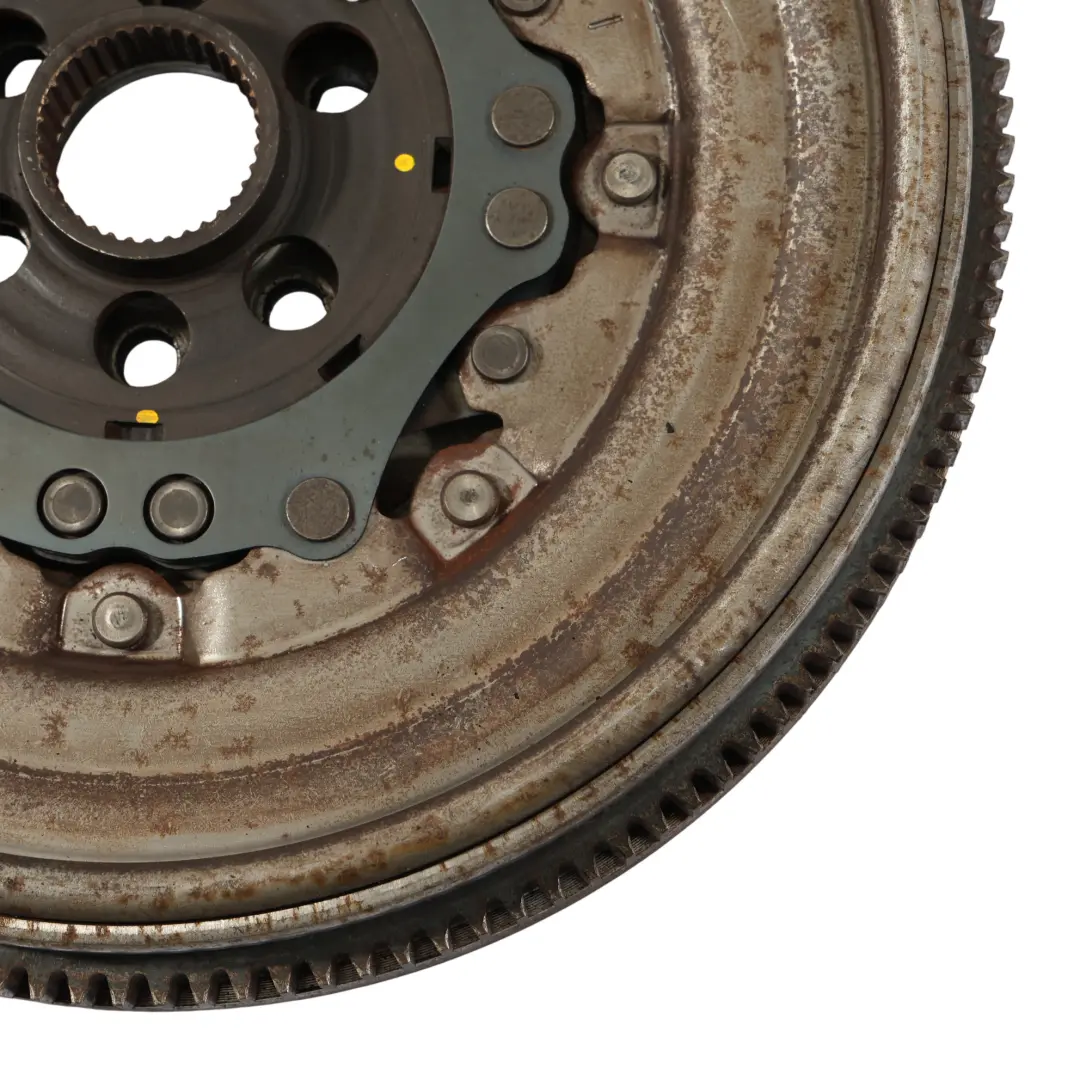 Zweimassen Schwungrad Dieselgetriebe Automatik 2.0 TDI für Seat Ateca mit Teilenummer 04L105266AD Seat Ateca Zweimassen Schwungrad Dieselgetriebe Automatik 2.0 TDI - SKU 04L105266AD - Teilenummer 04L105266AD