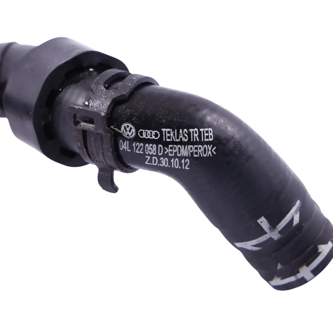 Przewód Rura Wąż Wody Termostatu do Seat Ateca 2.0 TDI o numerze 04L122058D Seat Ateca 2.0 TDI Przewód Rura Wąż Wody Termostatu - SKU 04L122058D - Numer Części 04L122058D