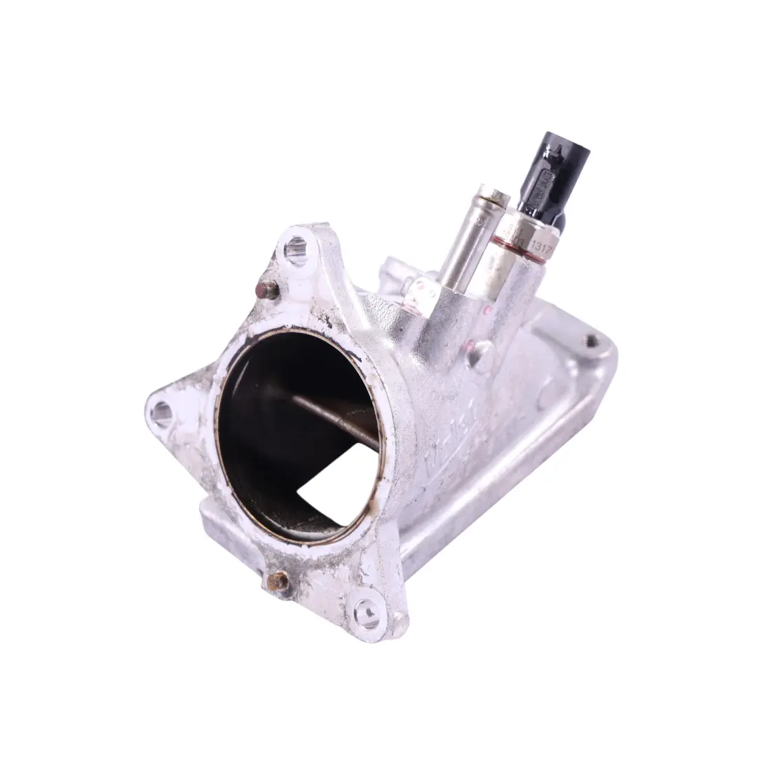 Throttle Body Housing Pipe Hose Line to Seat Ateca FR 2.0 TDI with Part number 04L128637B Seat Ateca FR 2.0 TDI Throttle Body Housing Pipe Hose Line - SKU 04L128637B - Part number 04L128637B