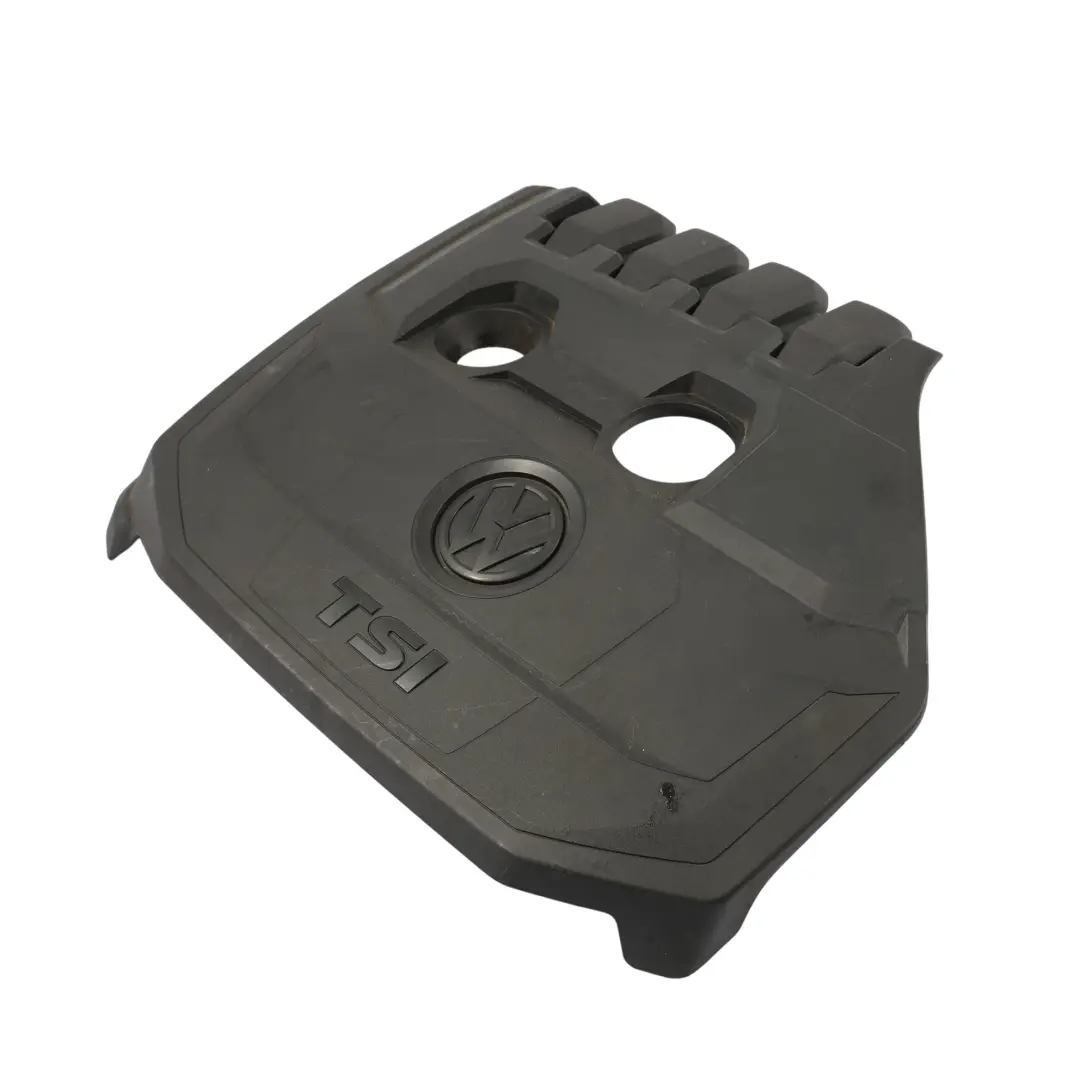 Gasolina Motor Tapa Panel para Volkswagen Golf MK7 SV 1.5 TSI con número de pieza 05E103925K Volkswagen Golf MK7 SV 1.5 TSI Gasolina Motor Tapa Panel - SKU 05E103925K - Número de pieza 05E103925K