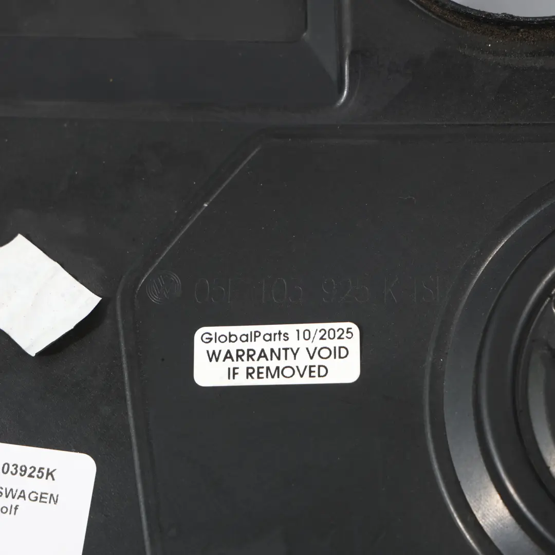 Benzin Motor Obere Abdeckung Panel für Volkswagen Golf MK7 SV 1.5 TSI mit Teilenummer 05E103925K Volkswagen Golf MK7 SV 1.5 TSI Benzin Motor Obere Abdeckung Panel - SKU 05E103925K - Teilenummer 05E103925K