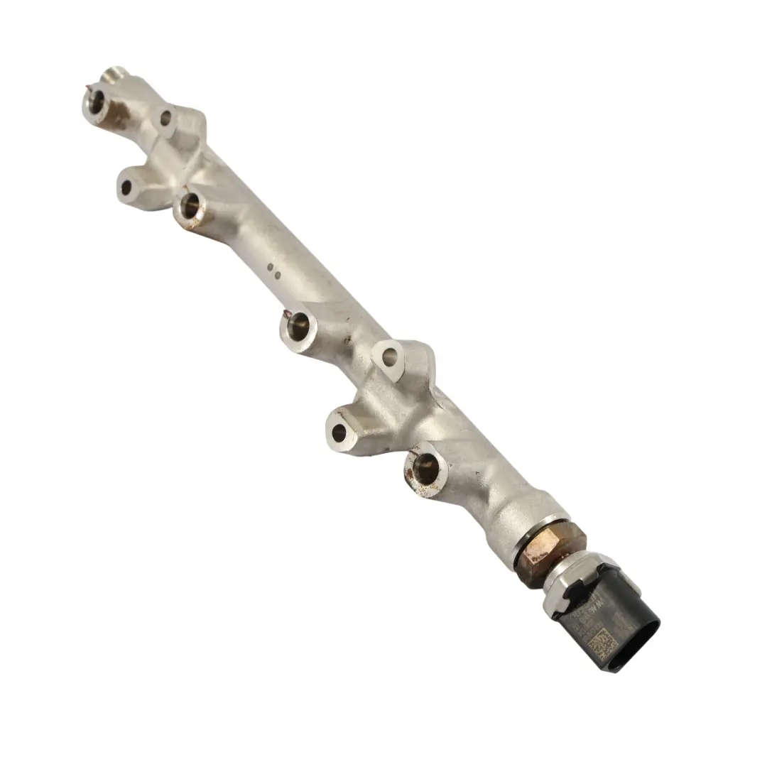 5F Ibiza Mk5 Fuel Injection Rail 1.5 TSI DADA DPBA to Seat Leon with Part number 05E133320 Seat Leon 5F Ibiza Mk5 Fuel Injection Rail 1.5 TSI DADA DPBA - SKU 05E133320 - Part number 05E133320