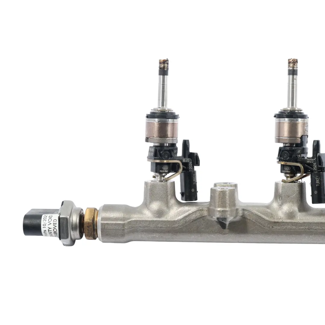 Inyección Fuel Rail Distribución Inyectores para Audi Q2 GA 1.5 TFSI con número de pieza 05E133320B Audi Q2 GA 1.5 TFSI Inyección Fuel Rail Distribución Inyectores - SKU 05E133320B-1 - Número de pieza 05E133320B