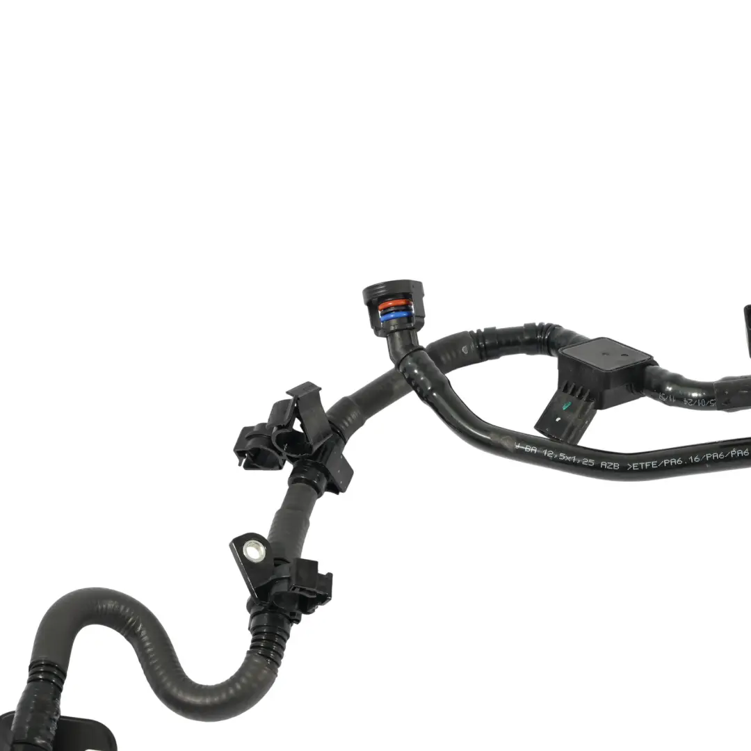 Przewód Filtra Paliwa AKF 35 TFSI Benzyna do Audi Q2 GA o numerze 05E133366BK Audi Q2 GA Przewód Filtra Paliwa AKF 35 TFSI Benzyna - SKU 05E133366BK - Numer Części 05E133366BK