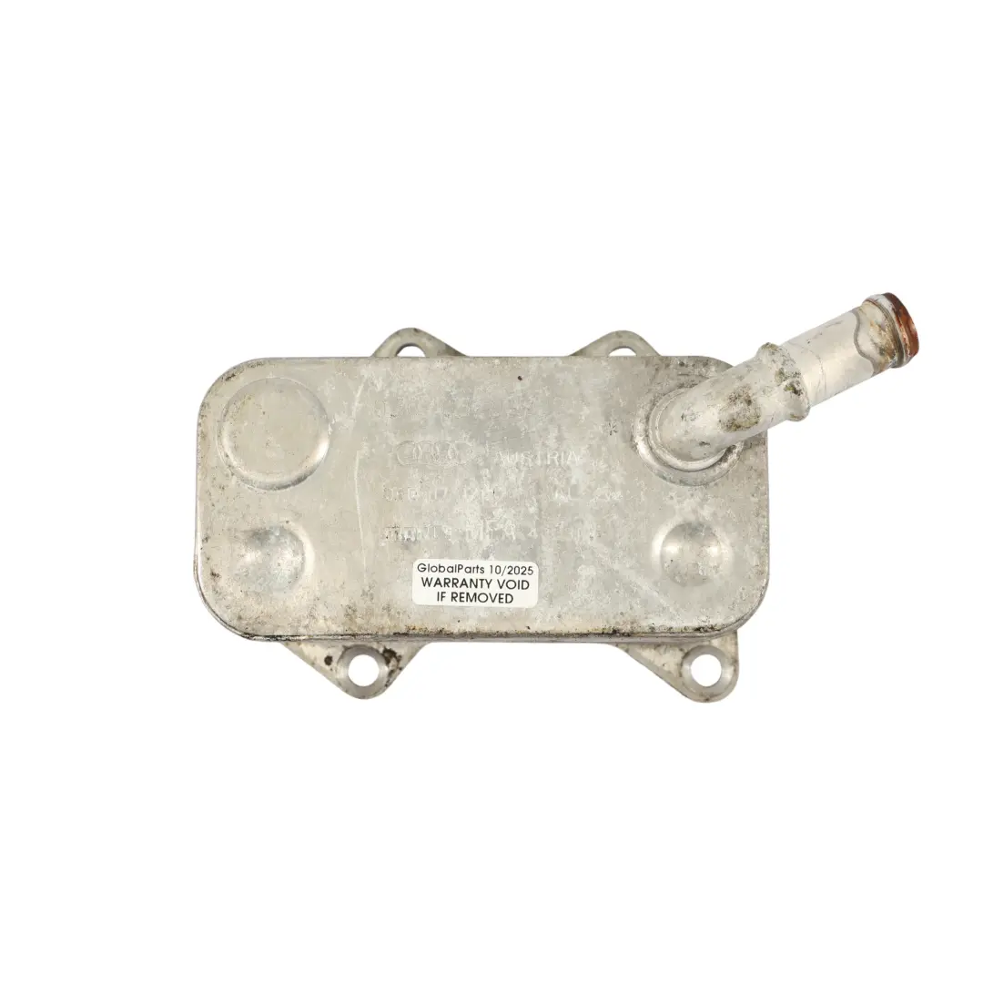 Unità Radiatore Olio Motore per Audi S3 8P 2.0 TFSI con numero di parte 06D117021C Audi S3 8P 2.0 TFSI Unità Radiatore Olio Motore - SKU 06D117021C - Numero di parte 06D117021C