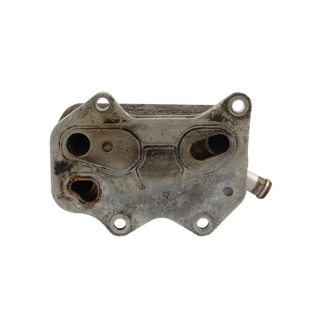 Unità Radiatore Olio Motore per Audi S3 8P 2.0 TFSI con numero di parte 06D117021C Audi S3 8P 2.0 TFSI Unità Radiatore Olio Motore - SKU 06D117021C - Numero di parte 06D117021C