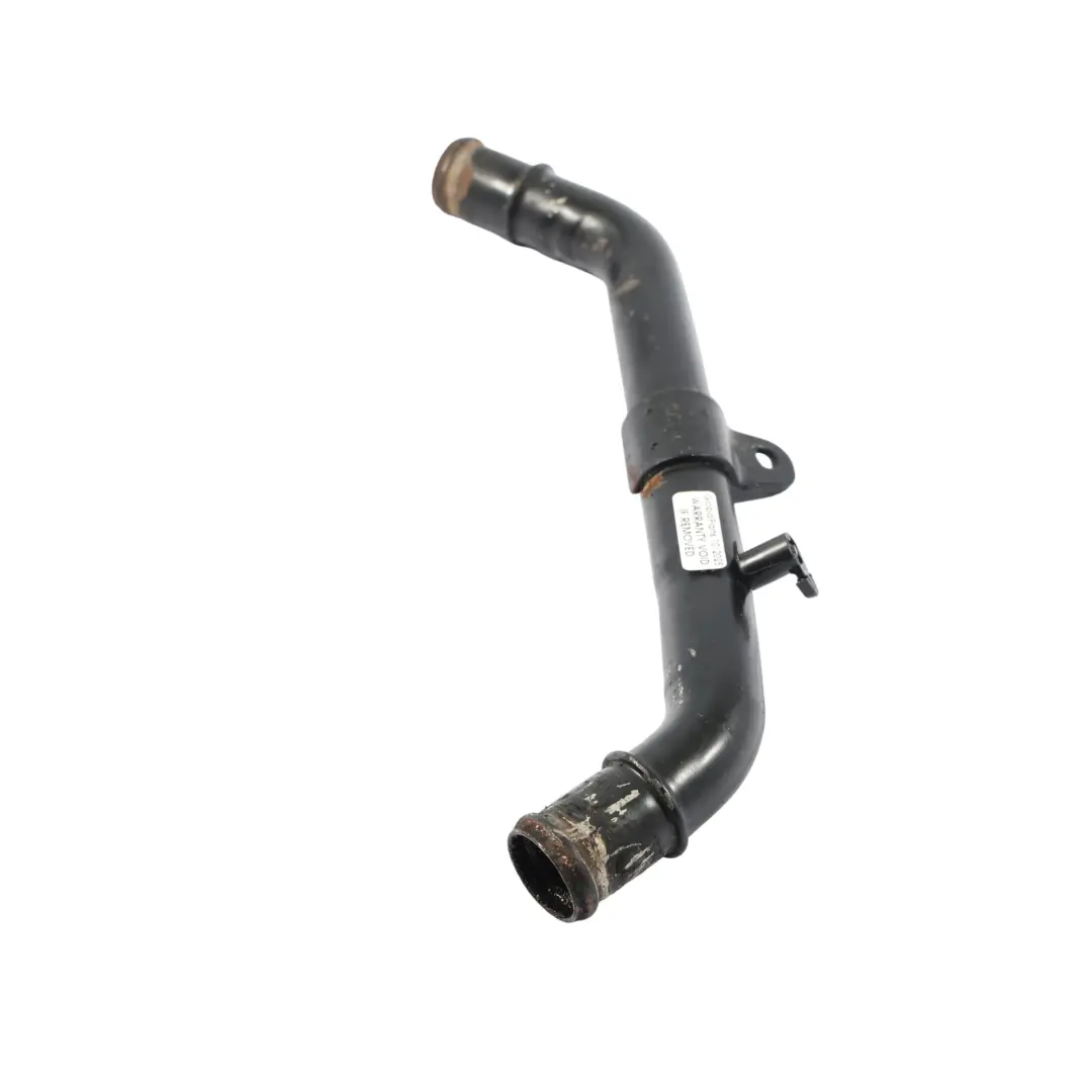 Tubo Acqua Refrigerante 2.0 TFSI per Audi A4 B7 Linea con numero di parte 06D121065L Audi A4 B7 Linea Tubo Acqua Refrigerante 2.0 TFSI - SKU 06D121065L - Numero di parte 06D121065L