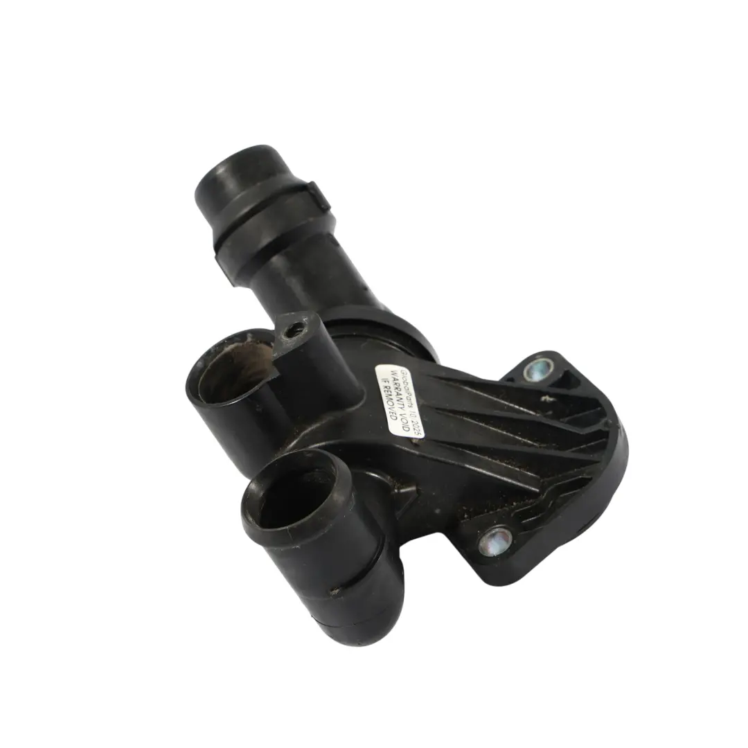 Termostat Obudowa Króciec 2.0 TFSI BWE do Audi A4 B7 o numerze 06D121111G Audi A4 B7 Termostat Obudowa Króciec 2.0 TFSI BWE - SKU 06D121111G - Numer Części 06D121111G