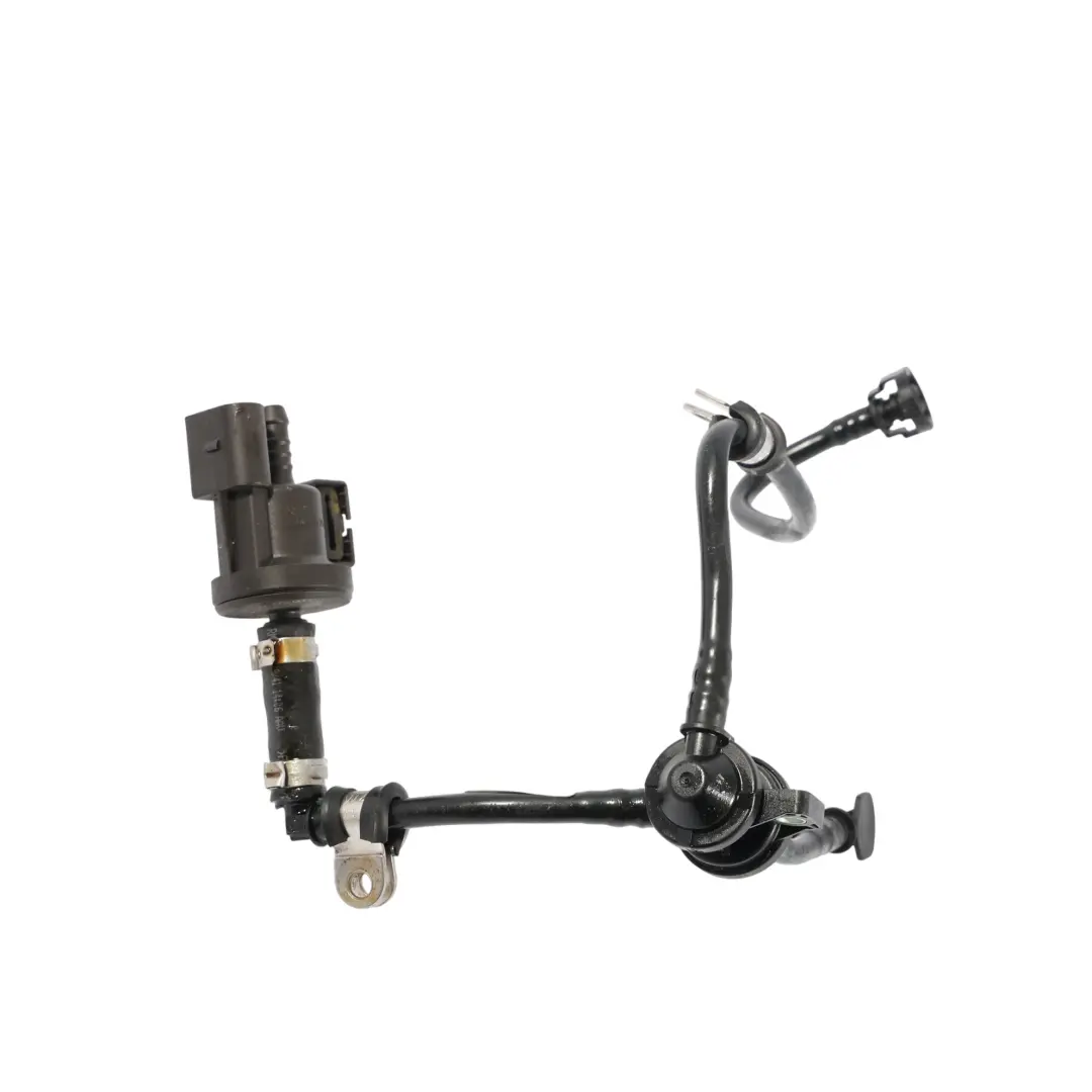 Audi S3 8P 2.0 TFSI Clapet Anti-Retour Dépression D'Admission D'Air - SKU 06F133781L - Numéro de pièce 06F133781L